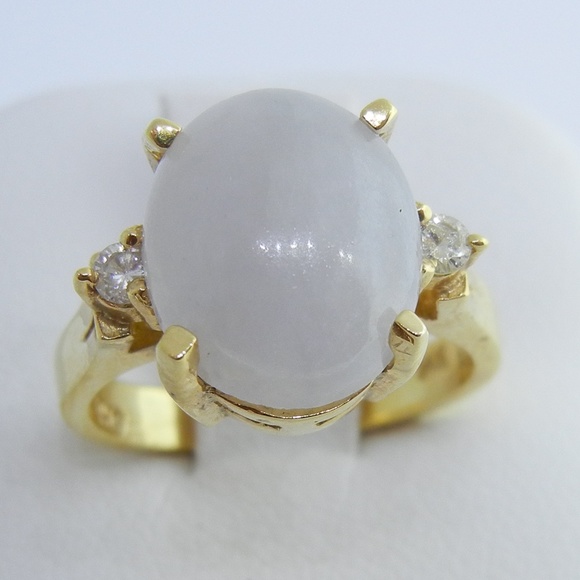 Jewelry - Ice Jade & Diamond 14k Yellow Gold Ring